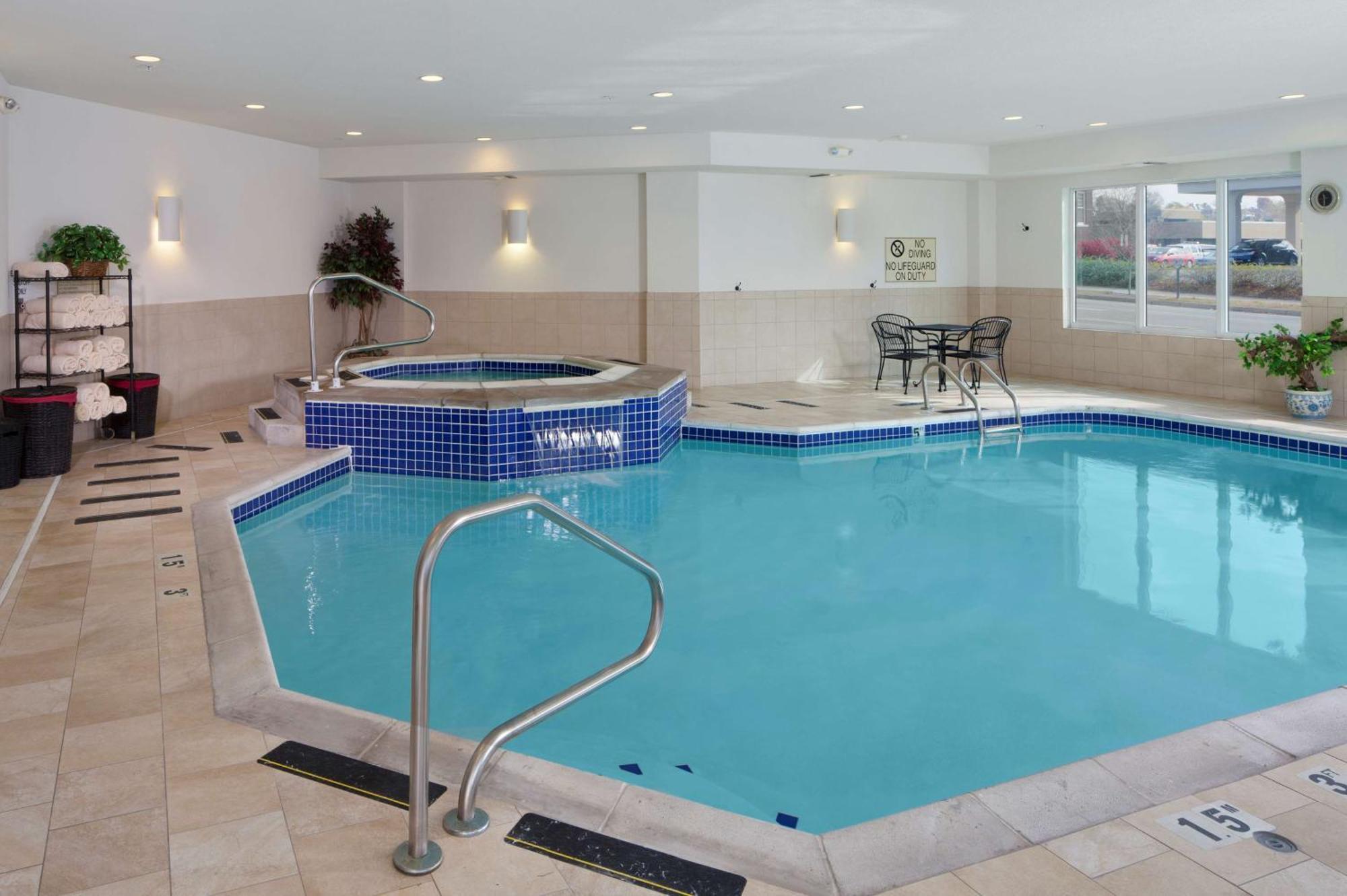 Doubletree By Hilton Jefferson City Eksteriør bilde